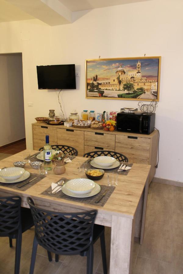 Zisa Home Ai Cantieri Culturali-Facile Posteggio In Strada No Ticket Παλέρμο Εξωτερικό φωτογραφία