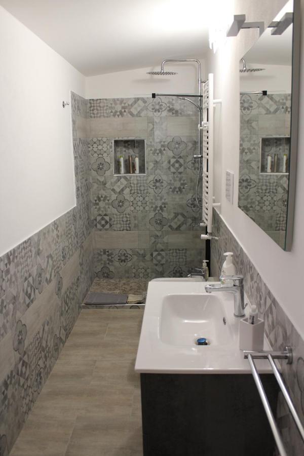 Zisa Home Ai Cantieri Culturali-Facile Posteggio In Strada No Ticket Παλέρμο Εξωτερικό φωτογραφία