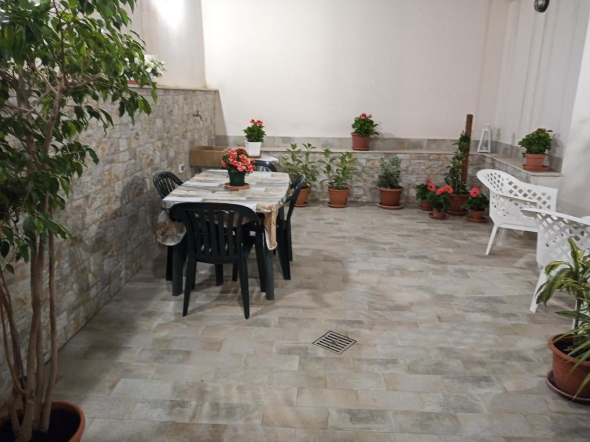 Zisa Home Ai Cantieri Culturali-Facile Posteggio In Strada No Ticket Παλέρμο Εξωτερικό φωτογραφία