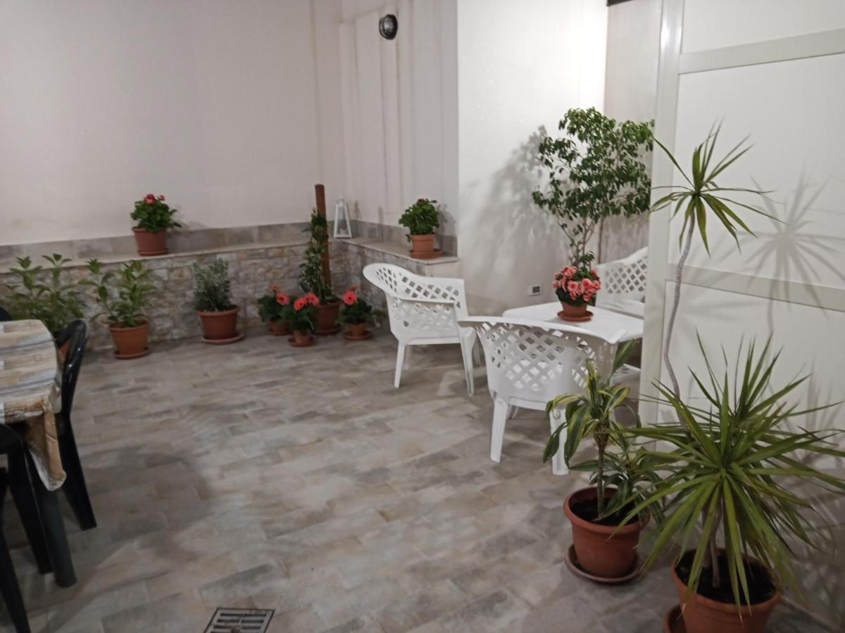 Zisa Home Ai Cantieri Culturali-Facile Posteggio In Strada No Ticket Παλέρμο Εξωτερικό φωτογραφία